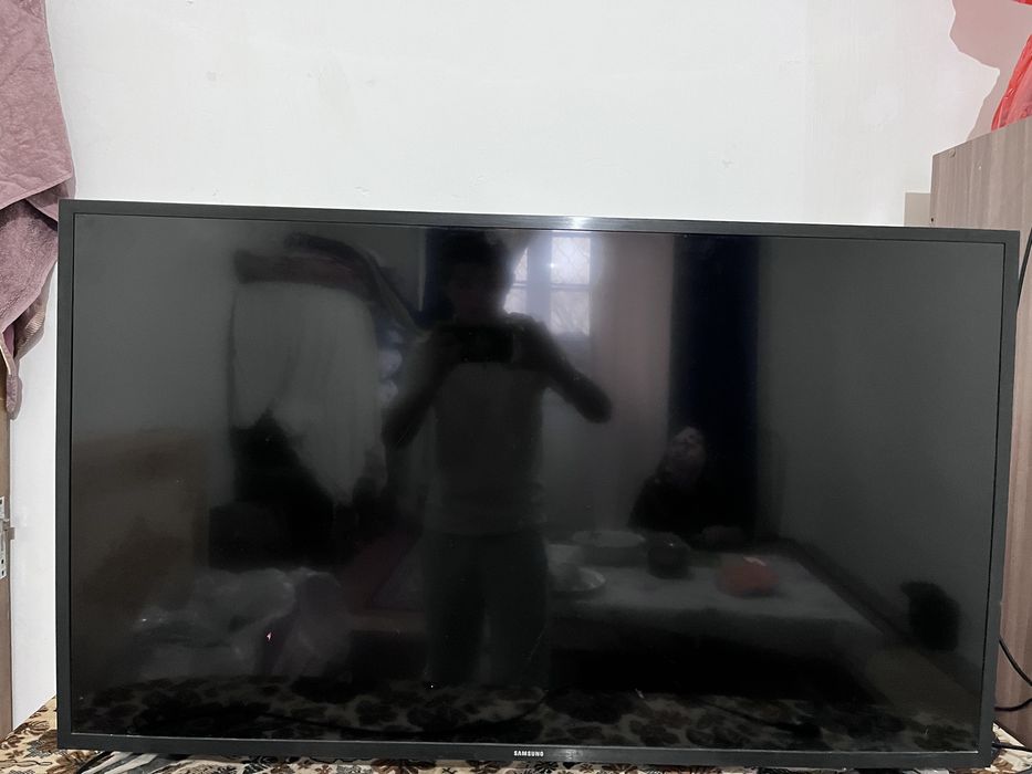 Телевизор samsung