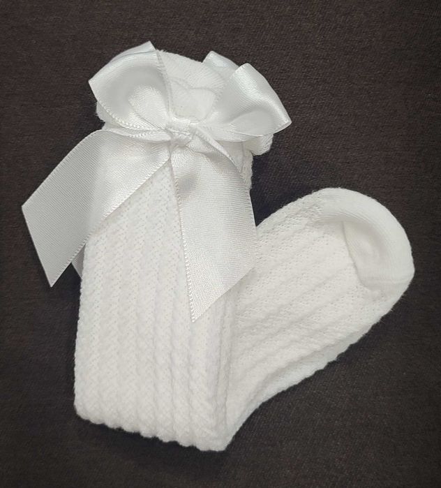 Бебешки чорапи с панделка