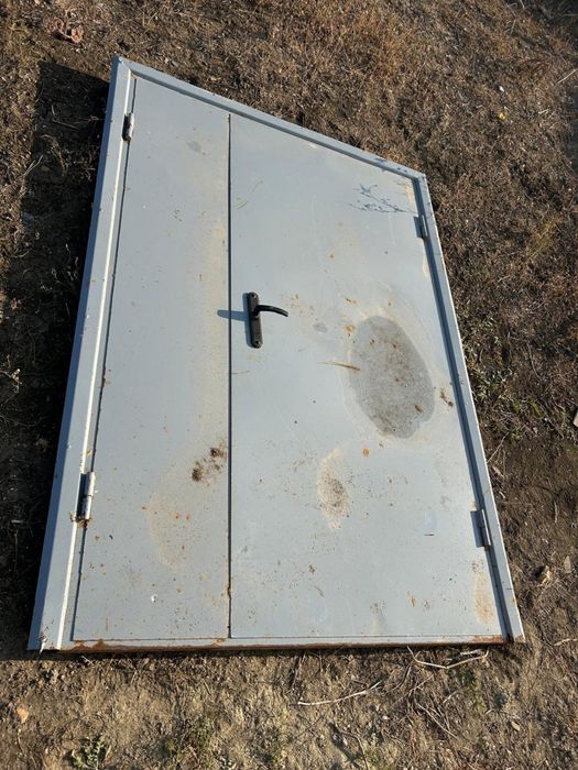 Двер заводкой лист