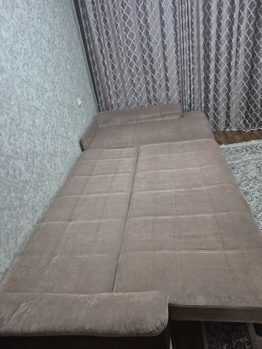 Продаётся большой диван