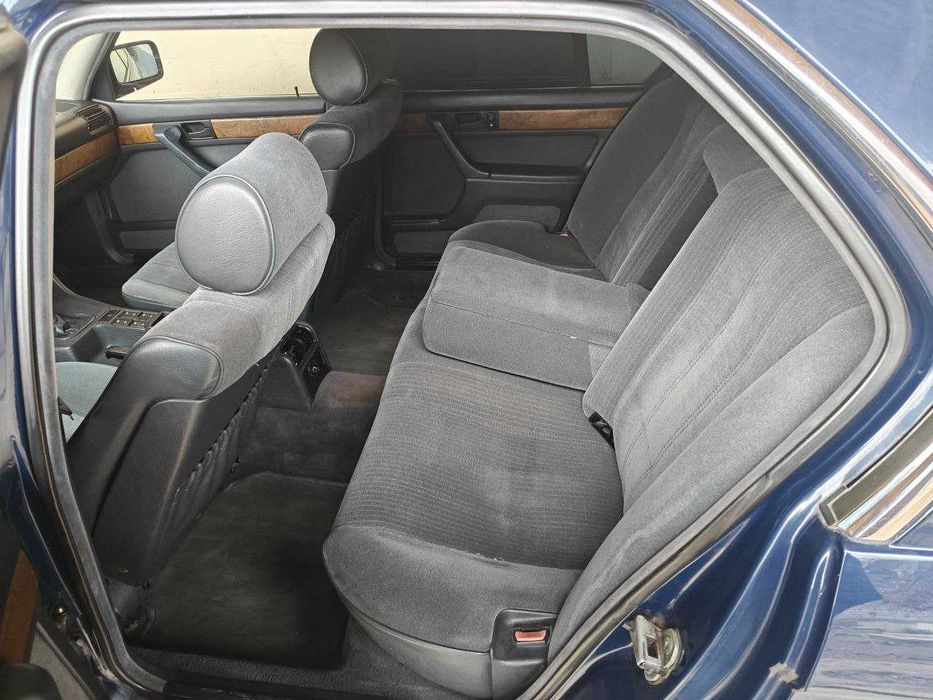 B M W      E 32  kuzov