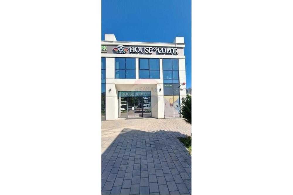 Дава се под наем Магазин в Пловдив, Тракия - 223 кв.м за 3755 € - Снимка #1