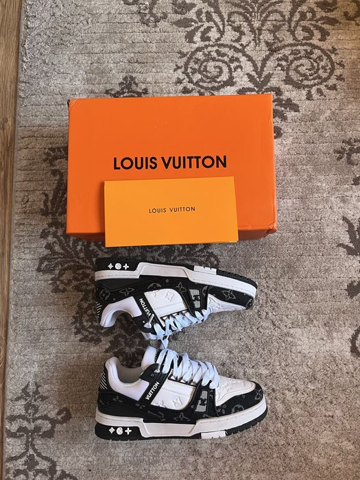 Louis Vuitton Trainer 42