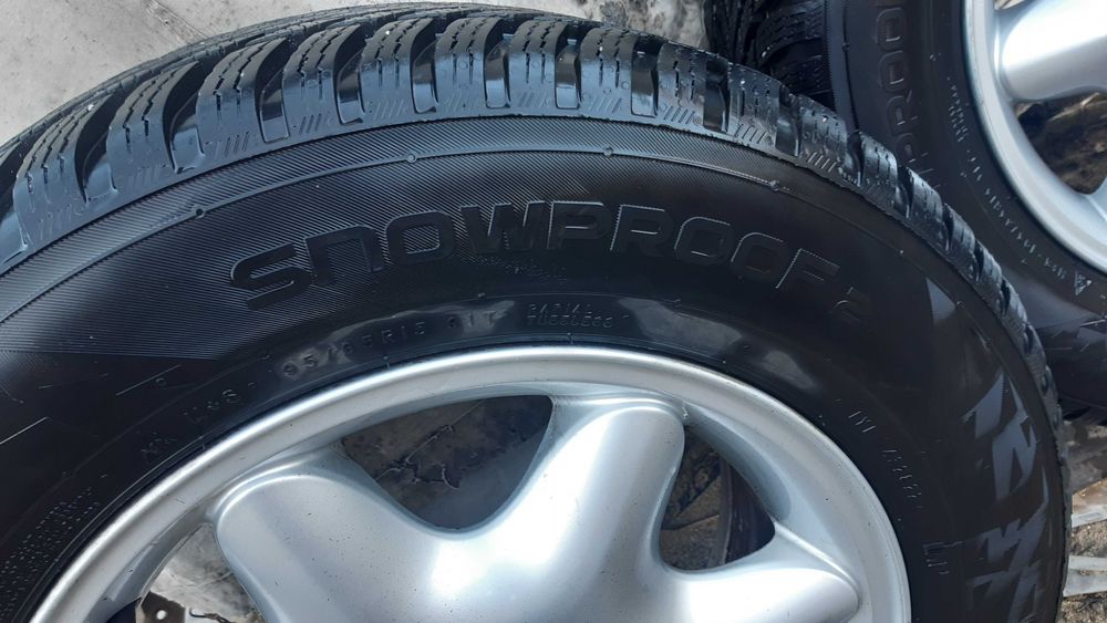 Джанти 15 за Мерцедес и  Гуми Нокиан 195/65/15 Дот 06/24