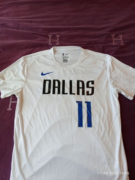 Продам футболку Кайри Ирвинга Kyrie Irving белые носки в подарок