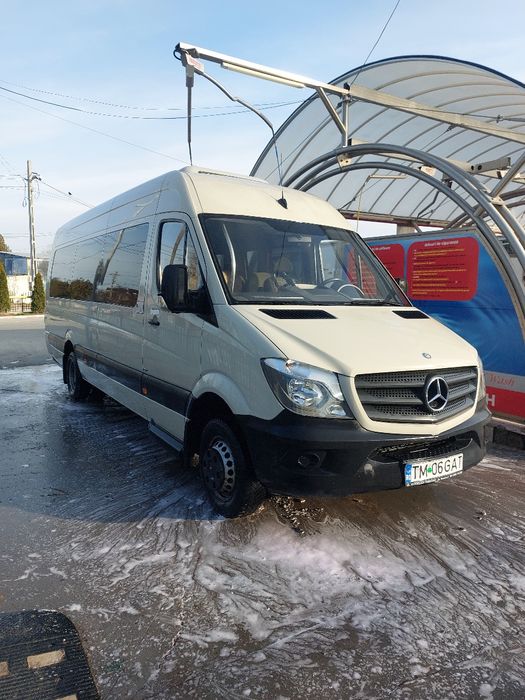 Evenimente private și excursii