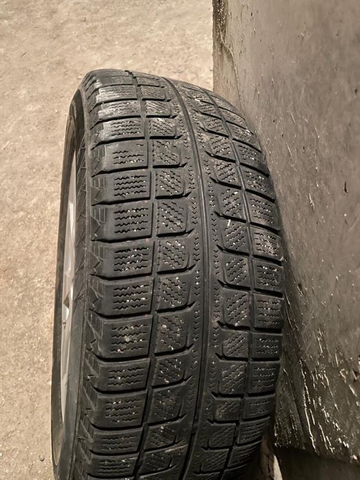 Диски от Камри 40 Вместе с шинами