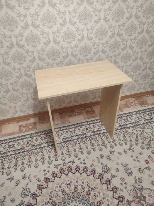 Продам письменный, офисный стол.