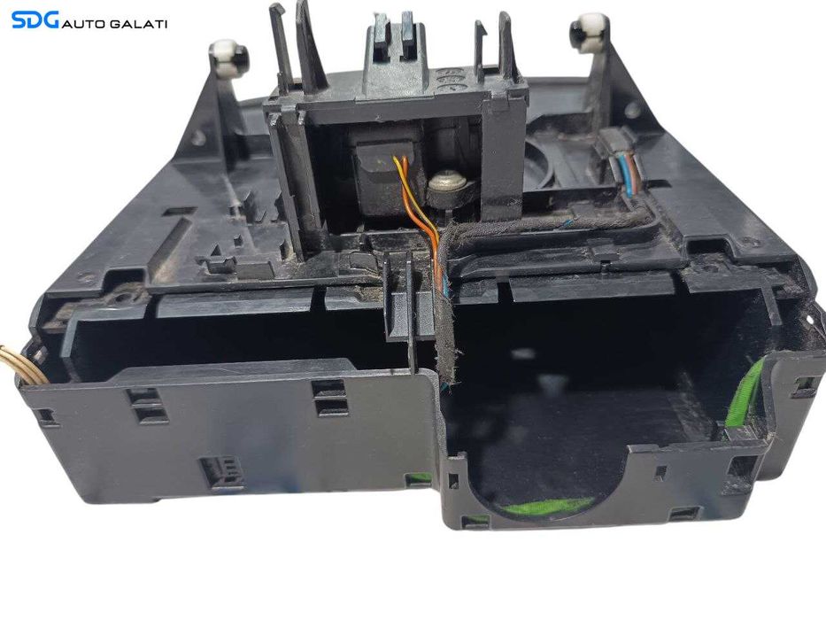 Unitate Magazie CD-uri / Panou Buton Butoane Comenzi Bord Mercedes CLS C219 2004 - 2010 Cod A2116800552 [E6875]