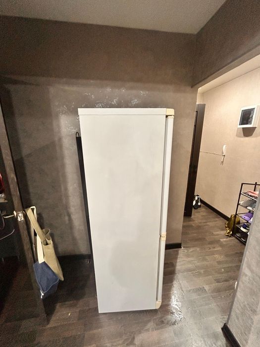 Продам бу холодильник