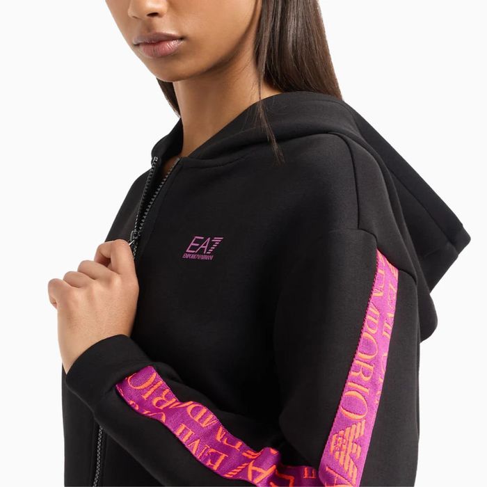 Оригинален дамски спортен екип EA7 Emporio Armani 6DTV62 TJUXZ