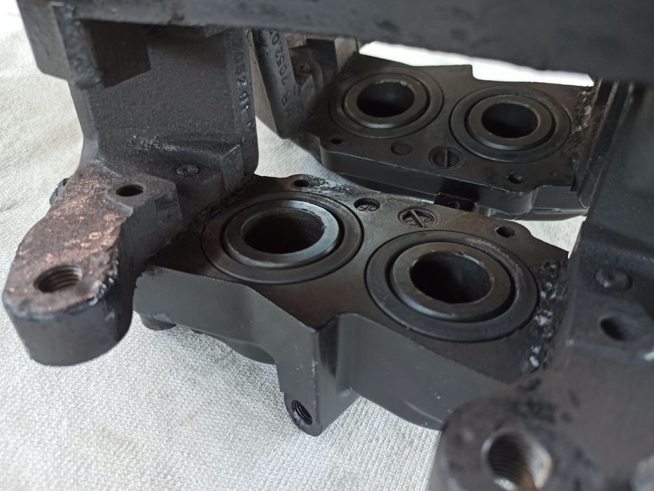 Спирачни апарати BREMBO Мерцедес, спирачни дискове перфорирани