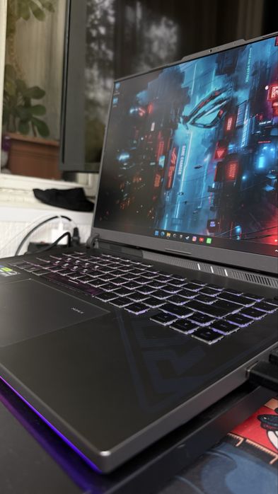 Продам ASUS ROG Strix G16