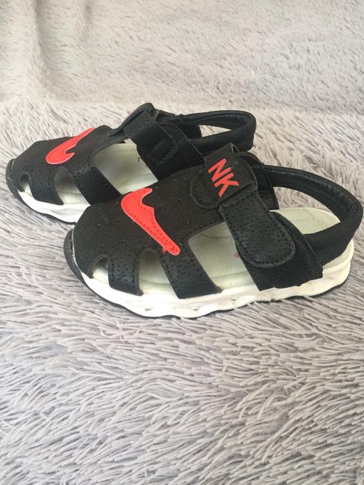 Продам детскую обувь для мальчиков