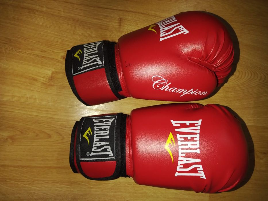 Продам кимоно и амуницию