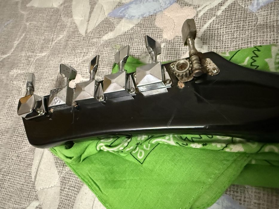 Электрогитара Урал-650