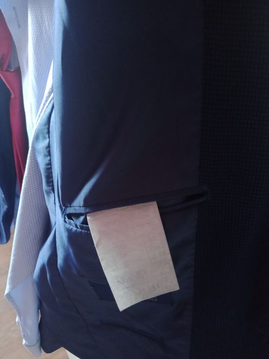 Пиджак 48р + рубашка+ галстук