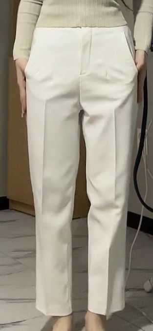 Белые классические брюки
