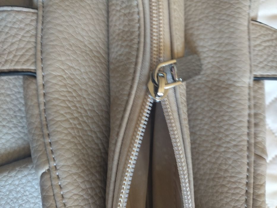 Дамска кожена чанта