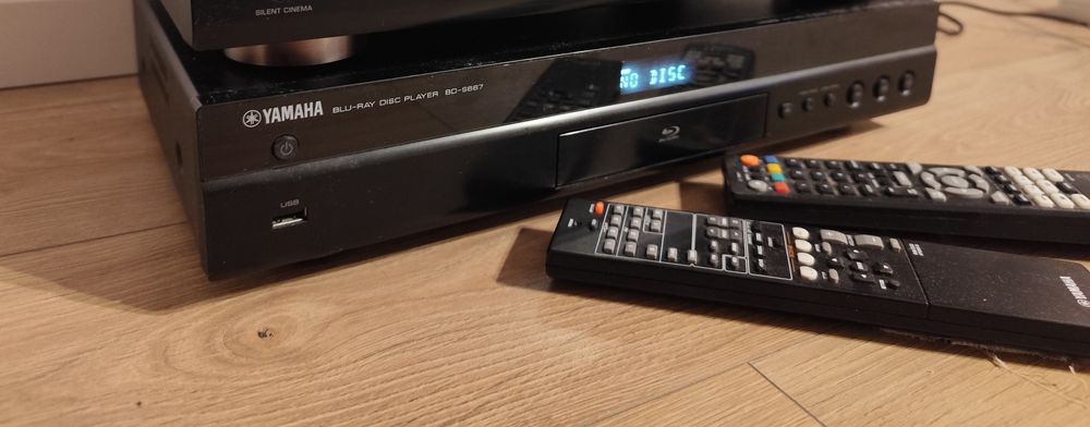 BD player Yamaha S667