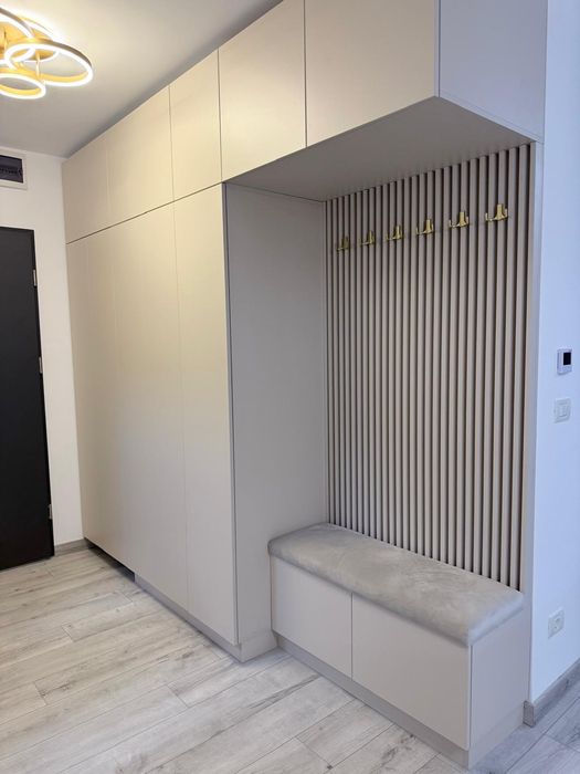 Închiriez apartament