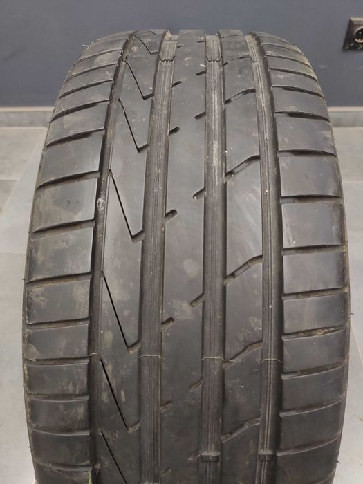 Единични гуми с размер 225 45 17