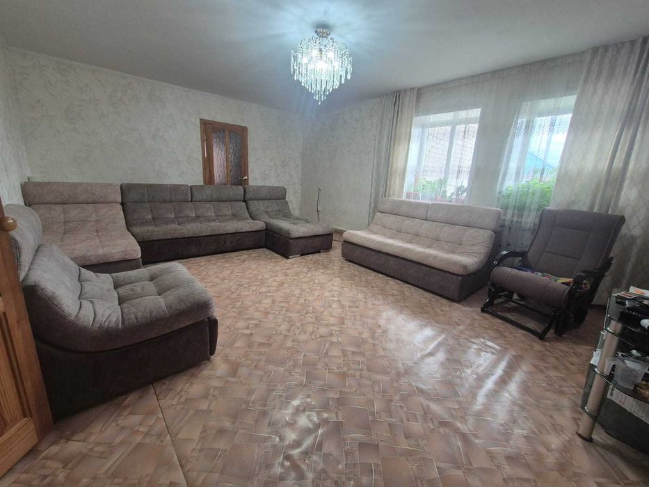 Продам дом 2 этажа 160 кв. м