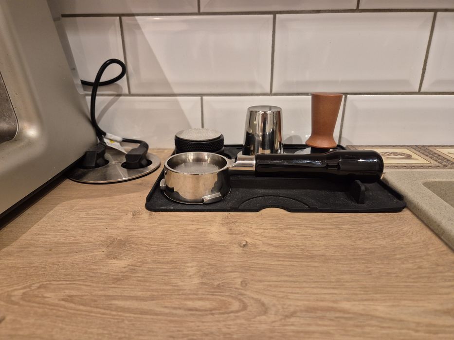 Vand Breville Barista Mini + Rasnita Lelit PL043MMI