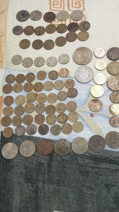 Продавам монети всякакви най разллични