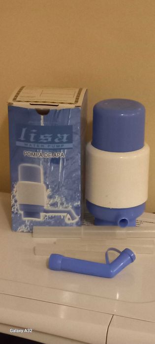 Pompa manuala apa "Lisa" si "Aqua"