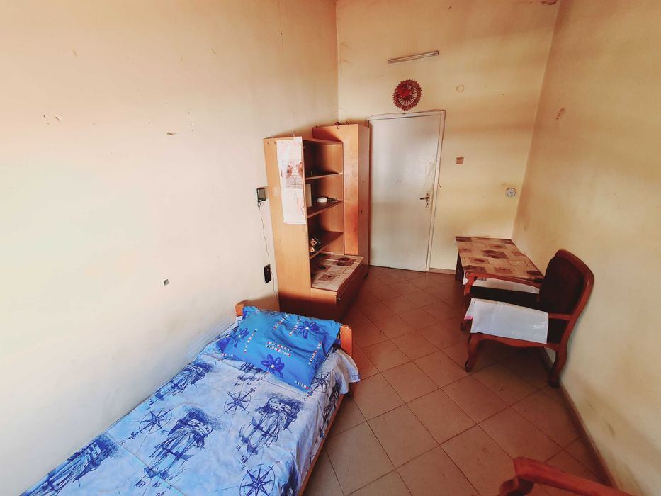 Дава се под наем Едностаен апартамент в Бургас, Възраждане - 15 кв.м за 102 € - Снимка #2