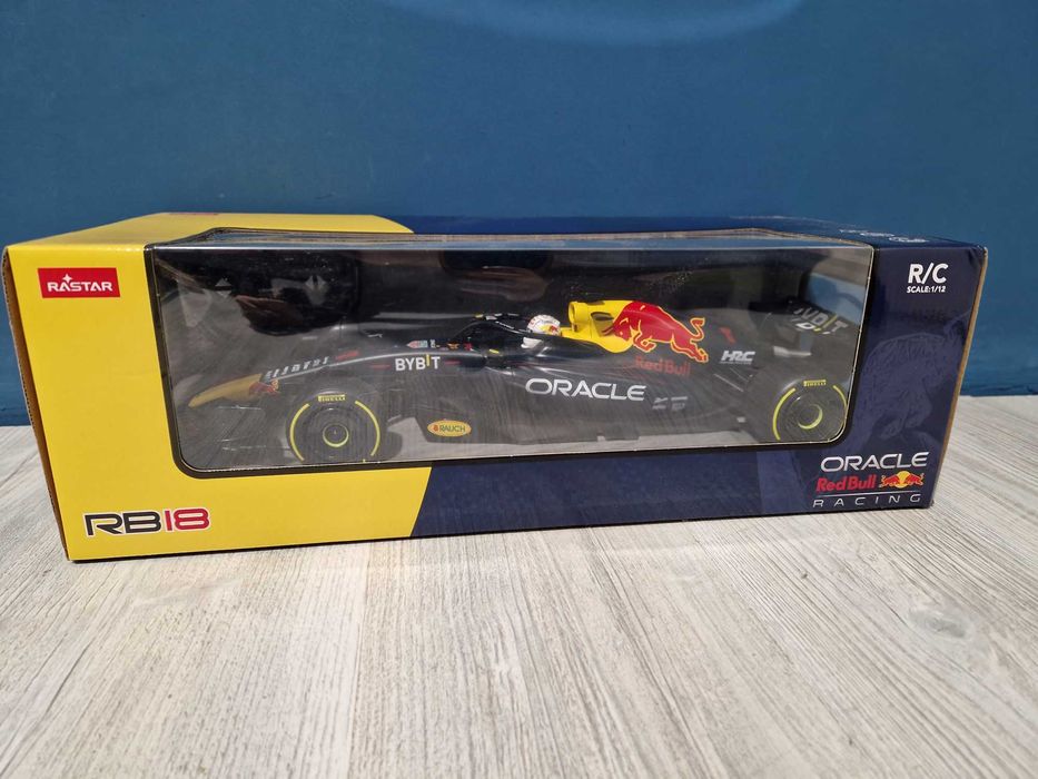 Masinuta de curse cu telecomanda, Rastar, Oracle Redbull, 1: 12 - Nou