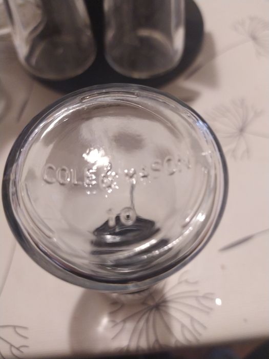 COLE--MASON  Въртящ се на 360град. комплект от 16 съда.за подправки