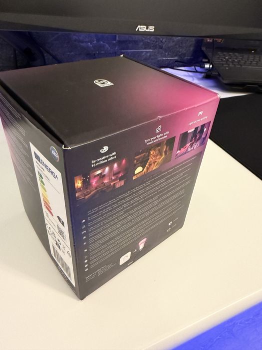 Kit smart 2 becuri Philips RGB + Hue Bridge sigilat