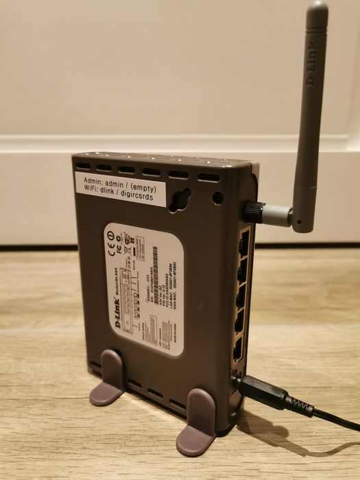 • Router D-Link DI-524 G/2.4Ghz, 100Mbit, functional, livrare gratuita