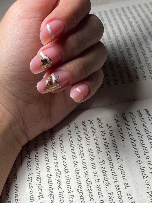 Unghii cu gel si manichiura profesionala -frumusete si rezistenta