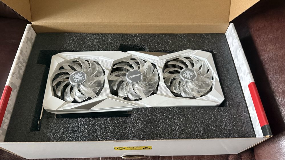 Видео Карта AMD 7800XT 16GB