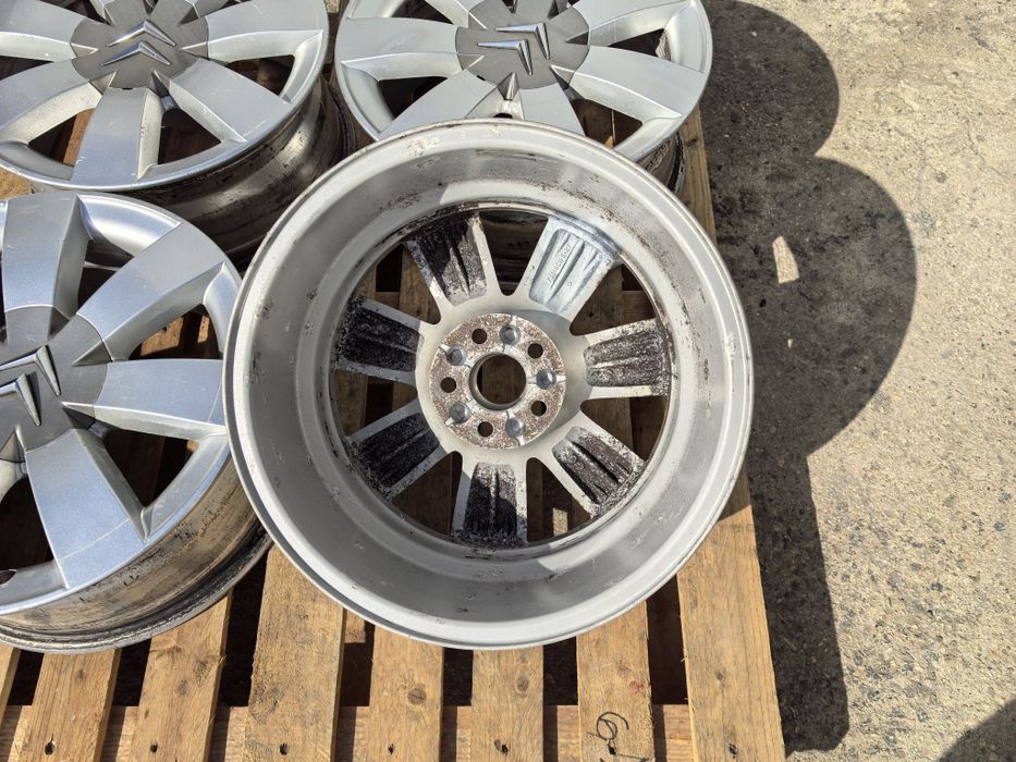 16 цола 5 х 98 мм Ситроен Ц8 / Пежо 807 / Ланча Федра и други