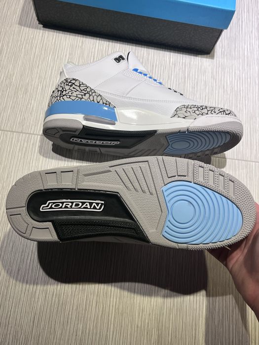 Nike Air Jordan 3 Retro "UNC" sneakers.