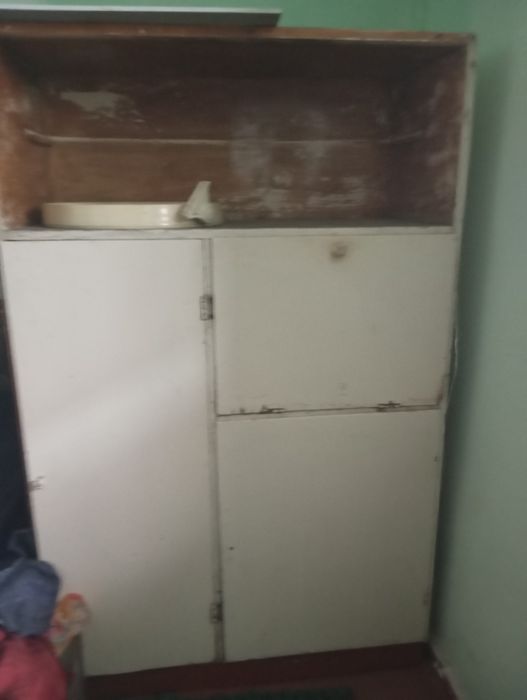 Продам шкаф для кухни.цена 65 т
