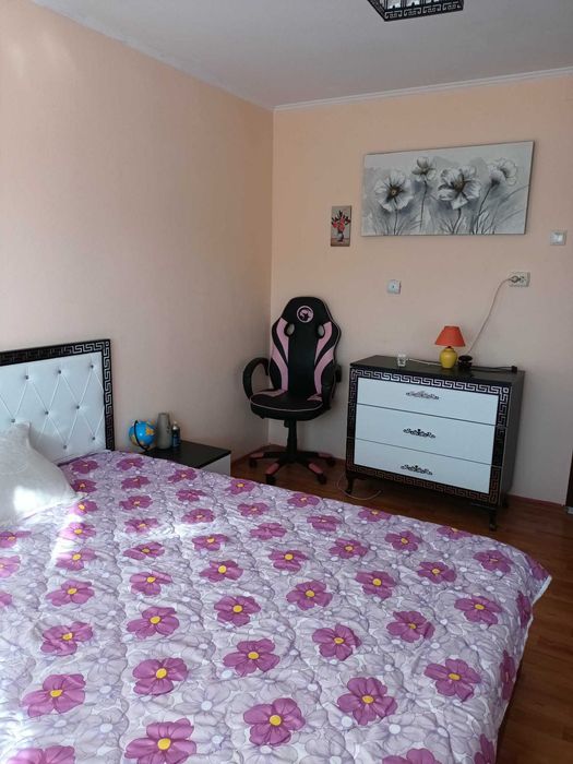 Vand Apartament  Decomandat