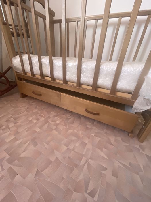 Продам кровать детский  с матрасом 40тыс