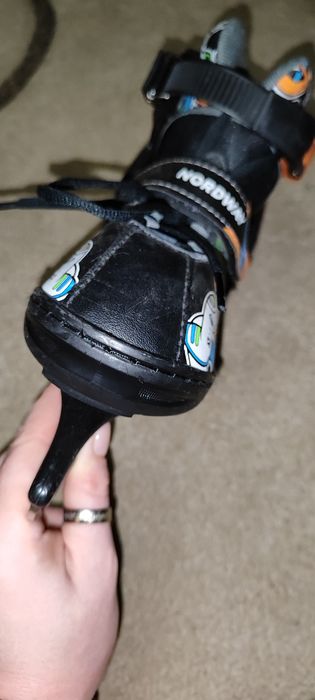 продам коньки для мальчика