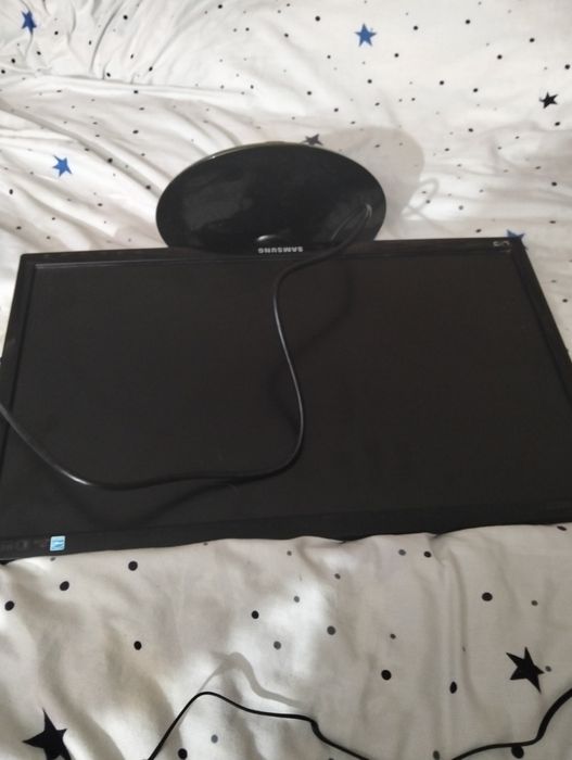 Monitor LCD cu intrare VGA