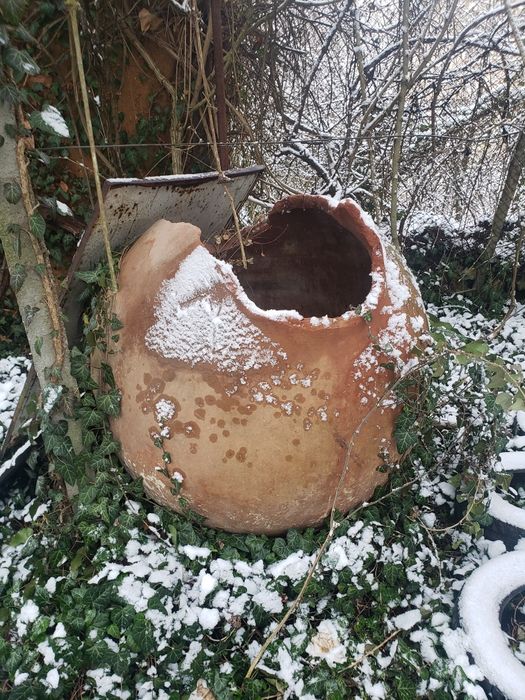 Връчва - делва старинна над 200 години