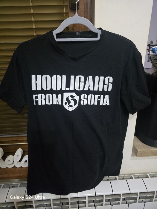 2 тениски за продан