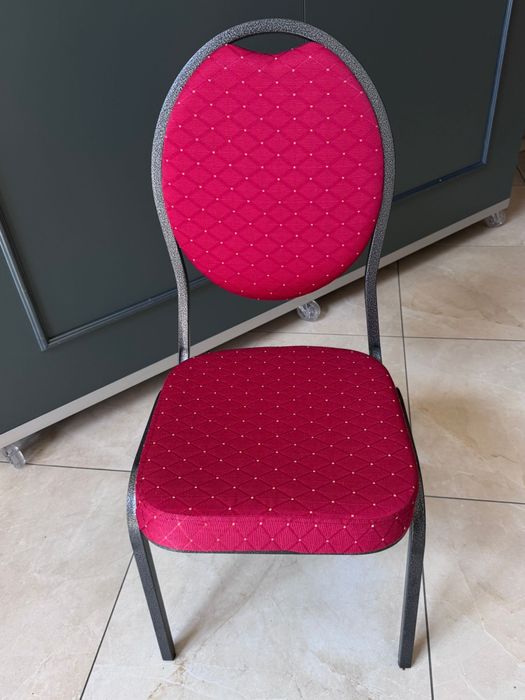 Vand scaune eveniment