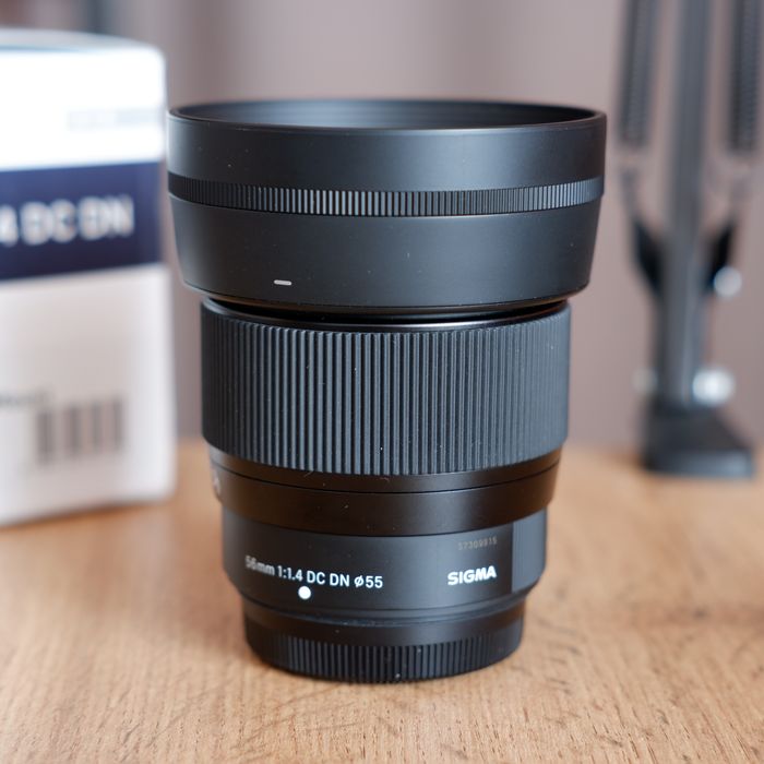 Объектив Sigma 56mm DC DN для FUJIFILM