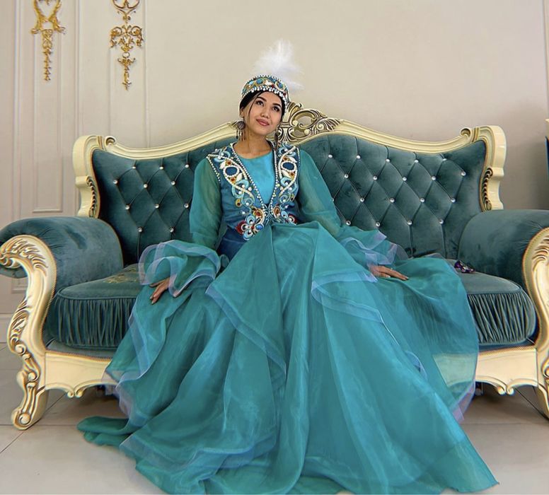 Ән-би ансамбл көйлегі