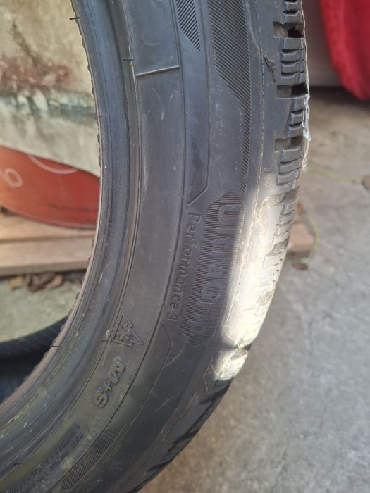 Гуми зимни Goodyear 225 50 17